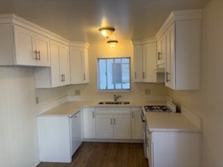 Building Photo - 3125 Montrose Ave