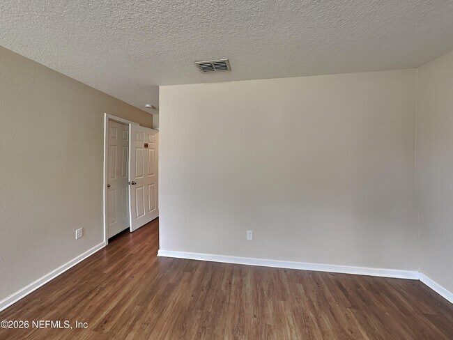 Building Photo - 7057 Camfield Landing Dr