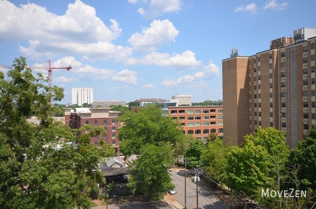 Building Photo - 618 N Boylan Ave