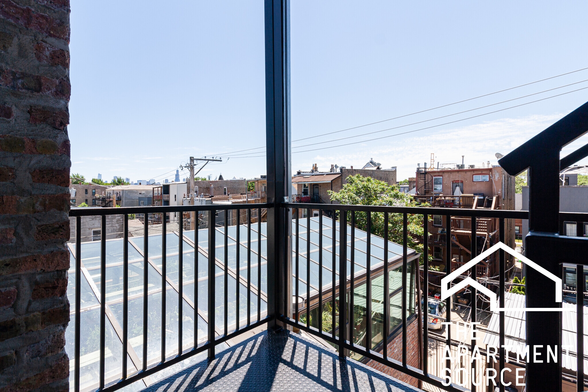 Building Photo - 2741 W Division St