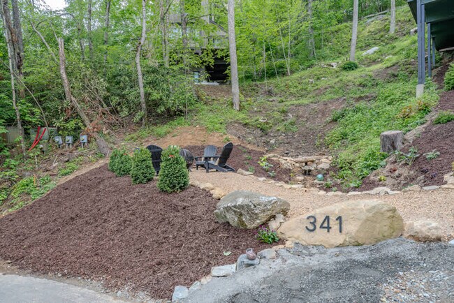 Building Photo - 341 Mossy Creek Ln