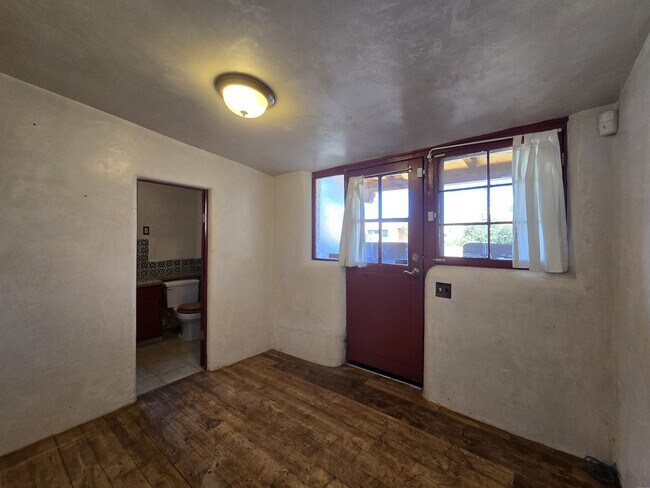 Building Photo - 631 Don Felix St