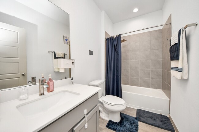 Building Photo - 311 John House Ln