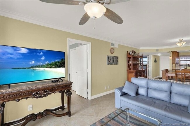 Building Photo - 9490 S Ocean Dr