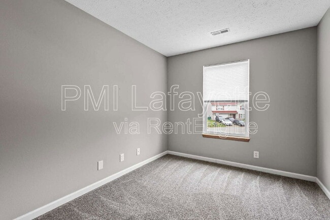 Building Photo - 5009 Trotter Dr