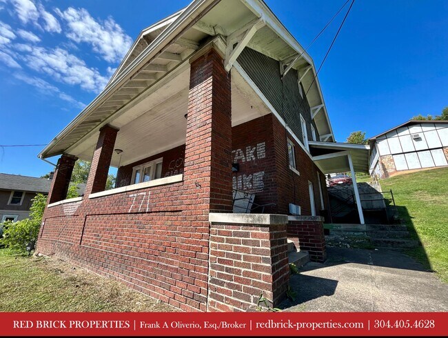 Building Photo - 771 Willey St