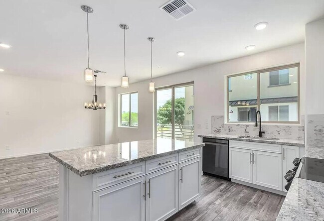 Building Photo - 300 N Gila Springs Blvd
