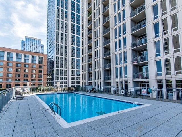 Building Photo - 1250 S Michigan Ave