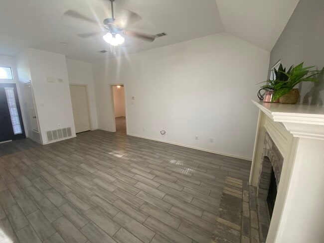 Building Photo - 5009 Chad Dr