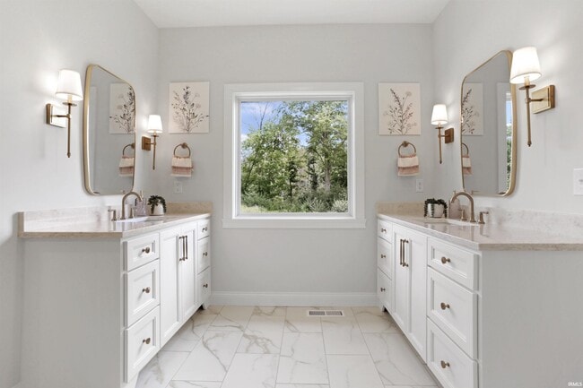 Building Photo - 4092 Cottonwood Dr