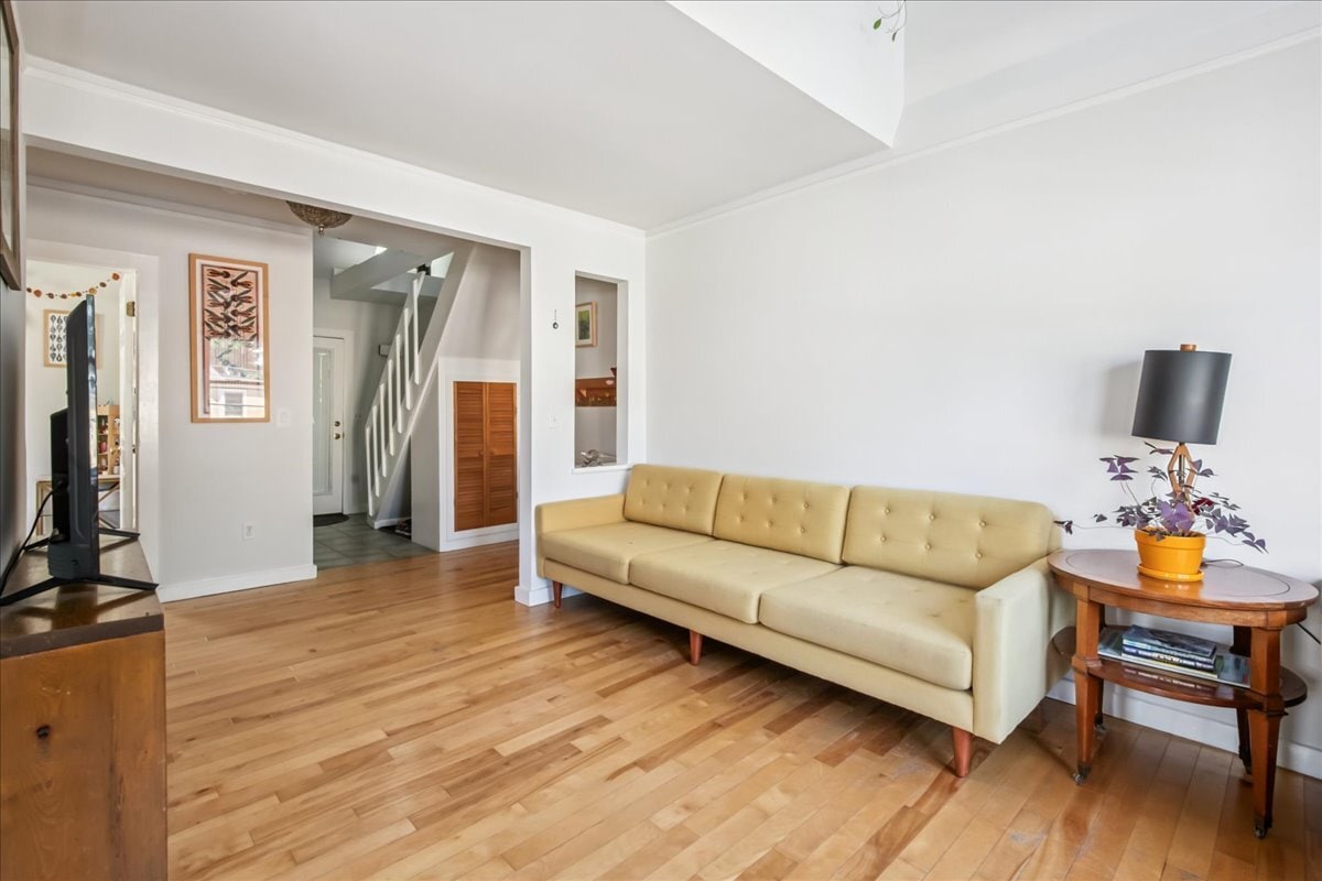 Building Photo - 72 Lakeview Ter