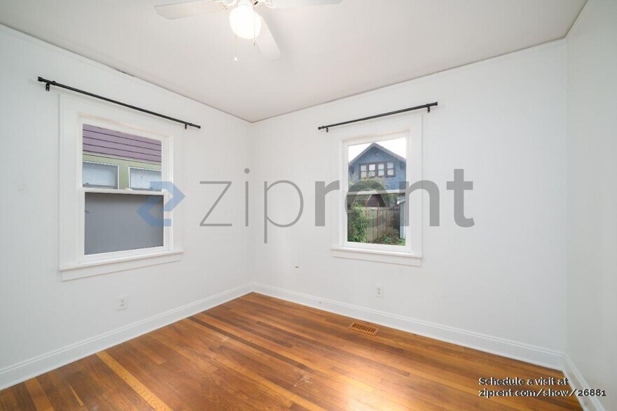 Building Photo - 3713 NE 15th Ave