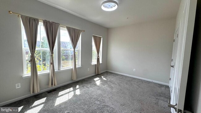 Building Photo - 7244 Clagett Dr