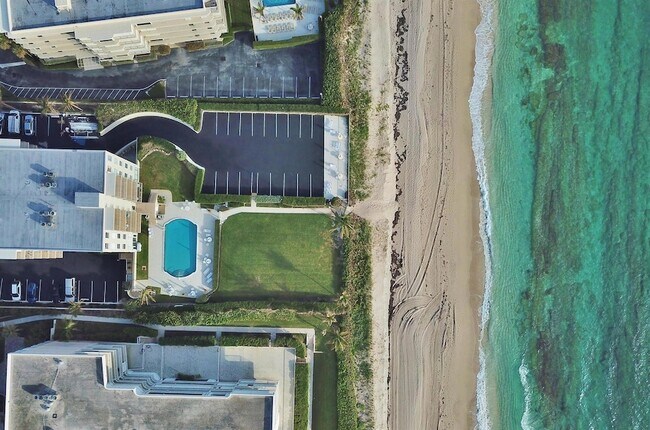 Building Photo - 3230 S Ocean Blvd
