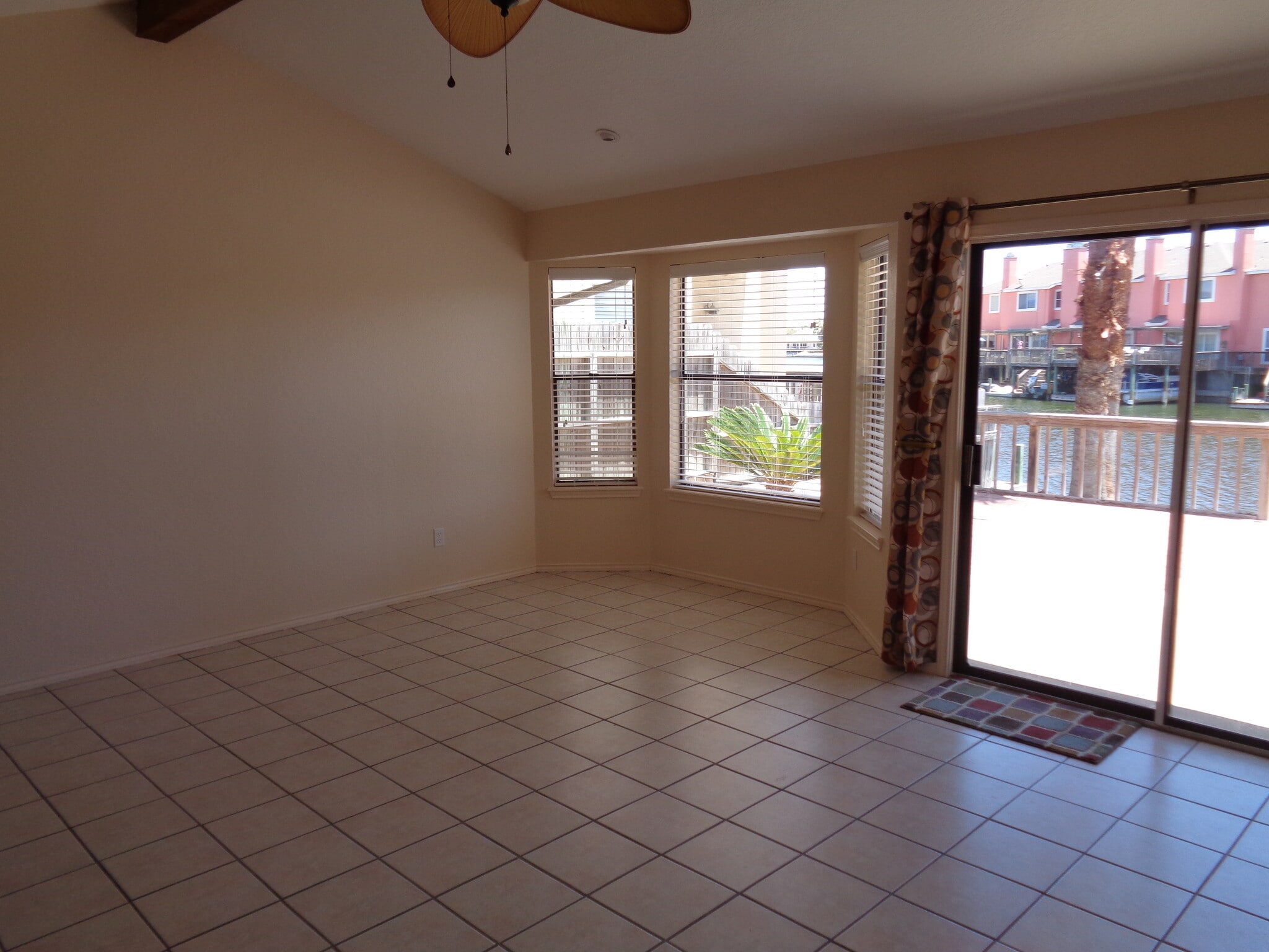 Living/Dining - 15414 Grass Cay Ct