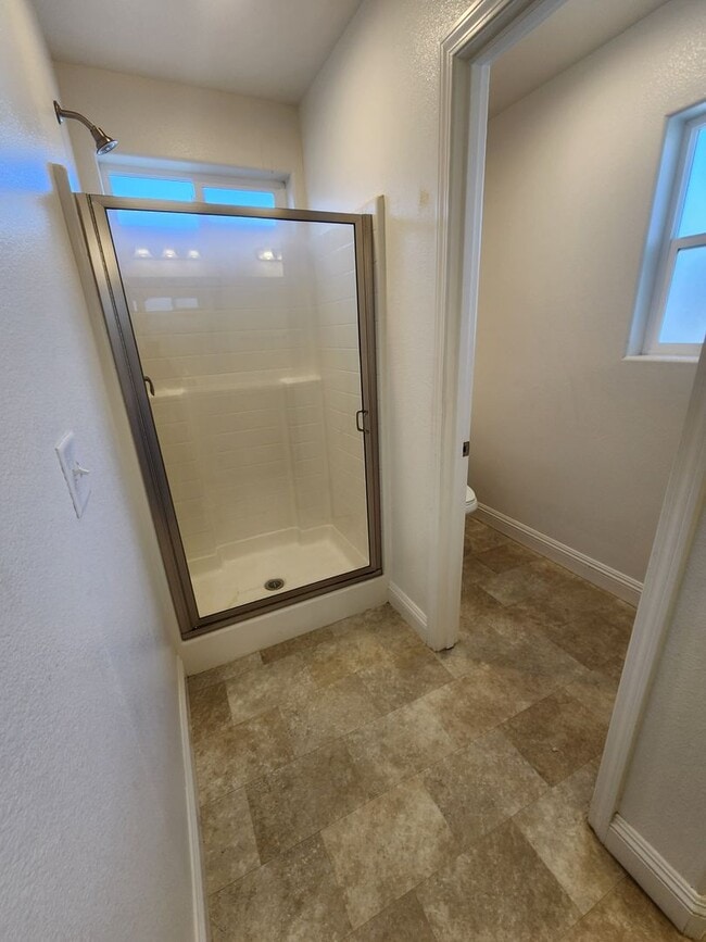 Building Photo - 231 Ninos Dr