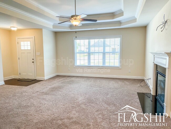 Building Photo - 118 Quail Hollow Dr