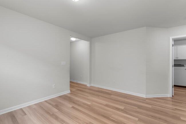Building Photo - 672 Penfolds Wy
