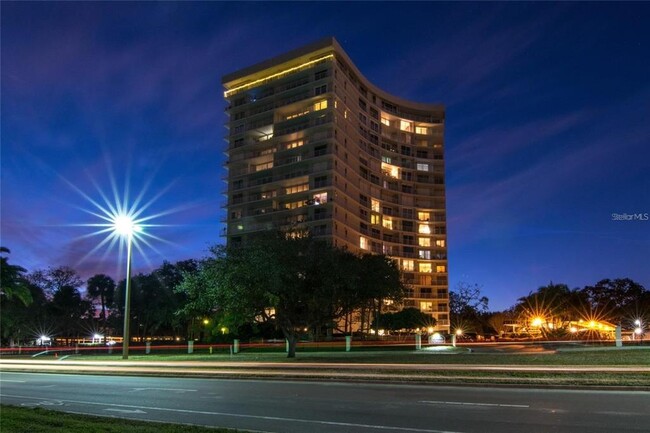 Building Photo - 2611 Bayshore Blvd