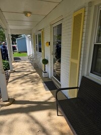 Building Photo - 16 Elridge Ln