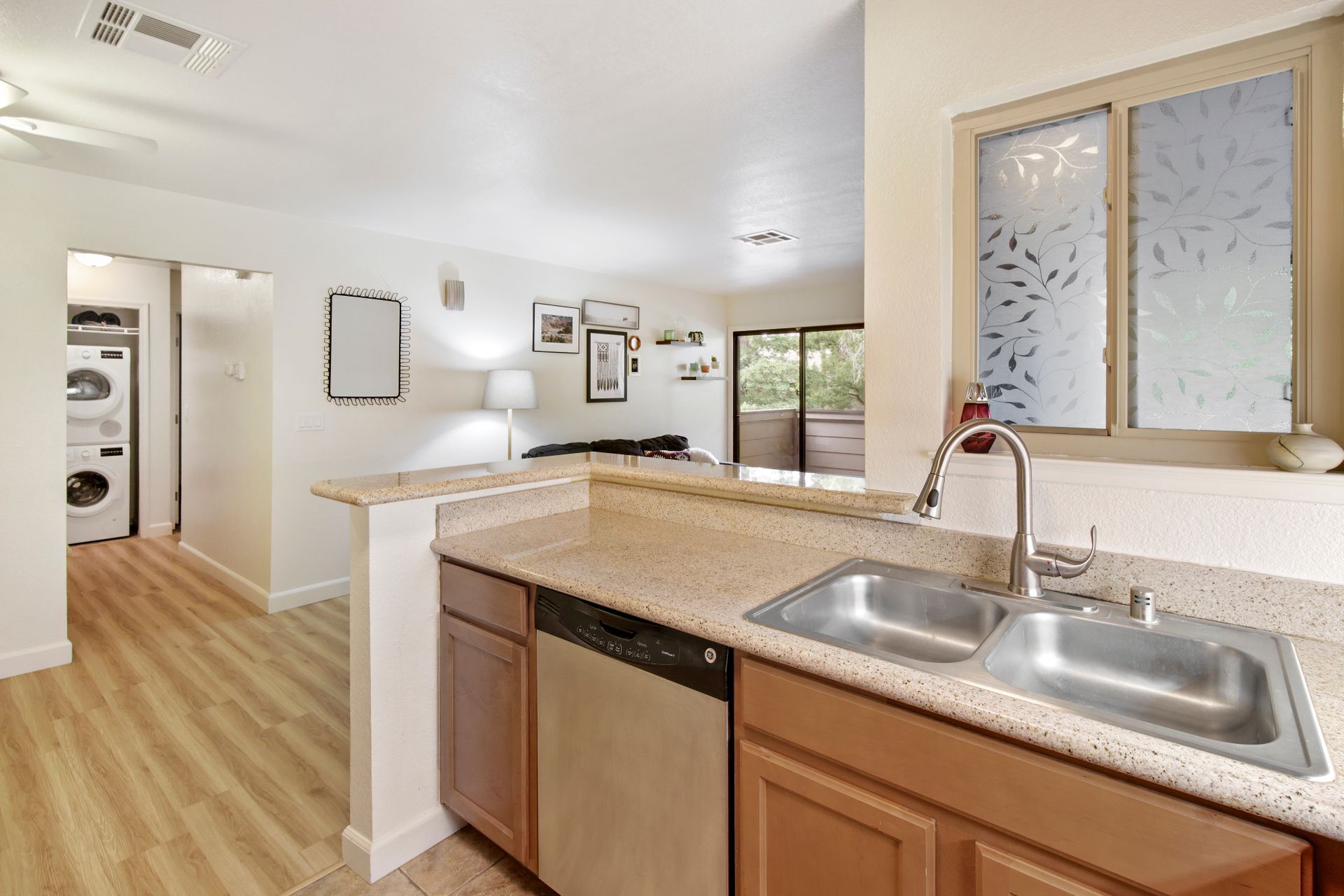 Building Photo - 3715 Tallyho Dr