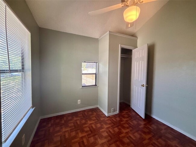 Building Photo - 3304 Cherrywood Rd