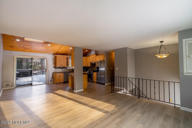 Building Photo - 315 Beverly Way