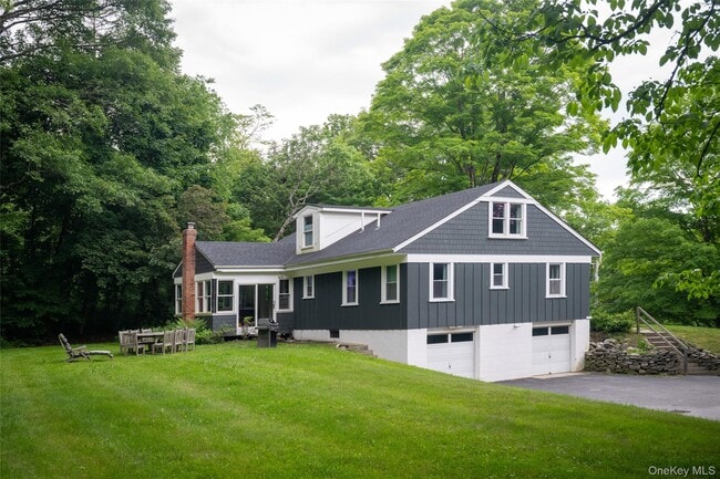 Building Photo - 1 Hennessey Ln