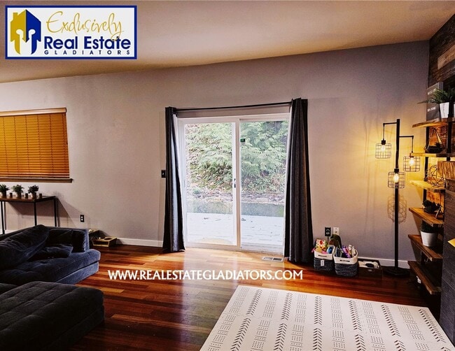 Building Photo - 4 Bed 2.5 Bath in River King Estates - Dog...