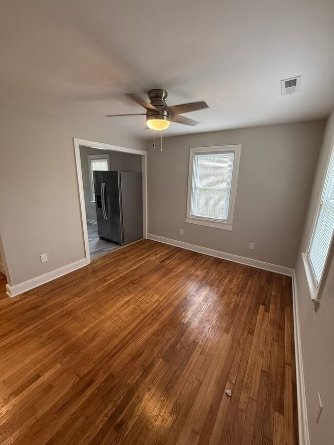 Building Photo - Great renovated 2 bedroom house in Richmond