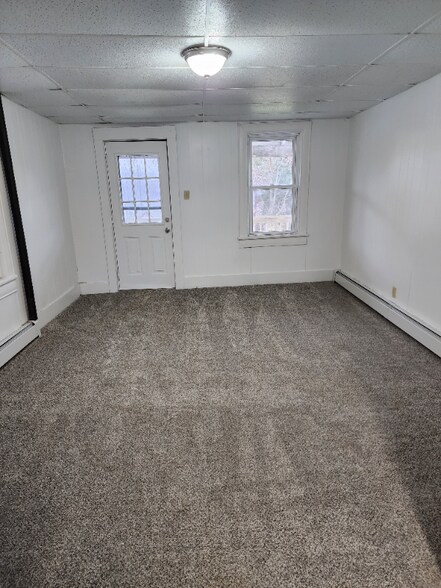 Building Photo - 420 Hudson St