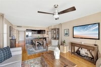 Building Photo - 2625 Collins Ave