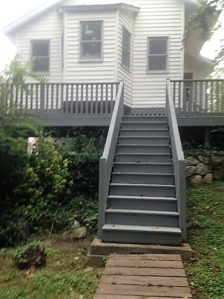 Building Photo - 7022 Plateau Ave