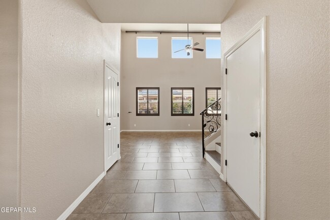 Building Photo - 13255 Emerald Isle St