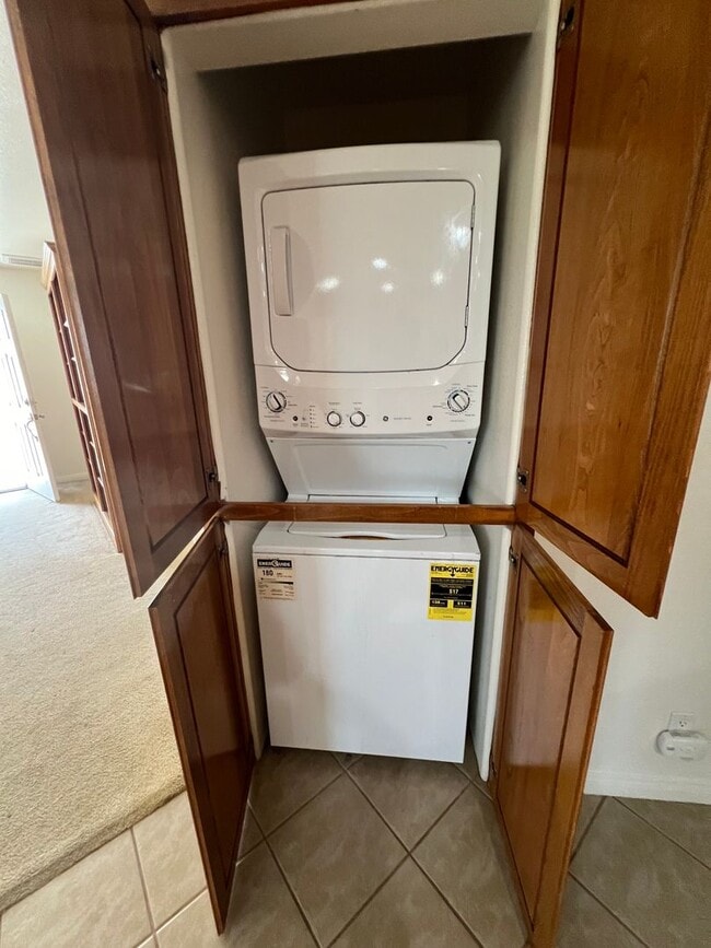 Building Photo - Charming 2 bedroom in Mockingbird Canyon!