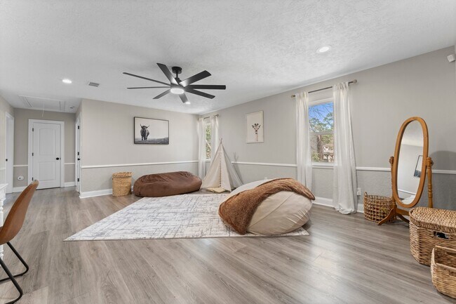 Building Photo - 5207 Alamosa Ln