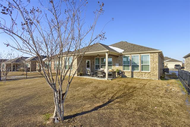 Building Photo - 944 Memorial Dr