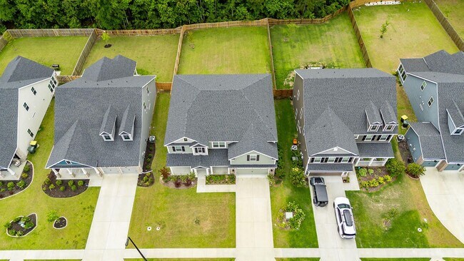 Building Photo - 42 Brookhaven Dr
