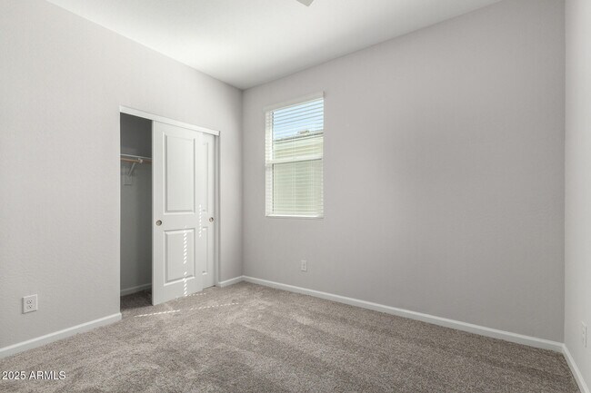 Building Photo - 18207 W Daley Ln