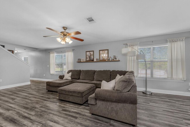 Building Photo - 2892 Shoni Dr