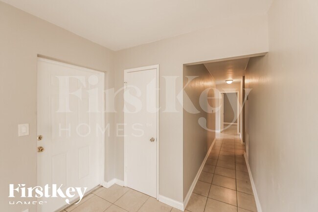 Building Photo - 1236 NW 18th St