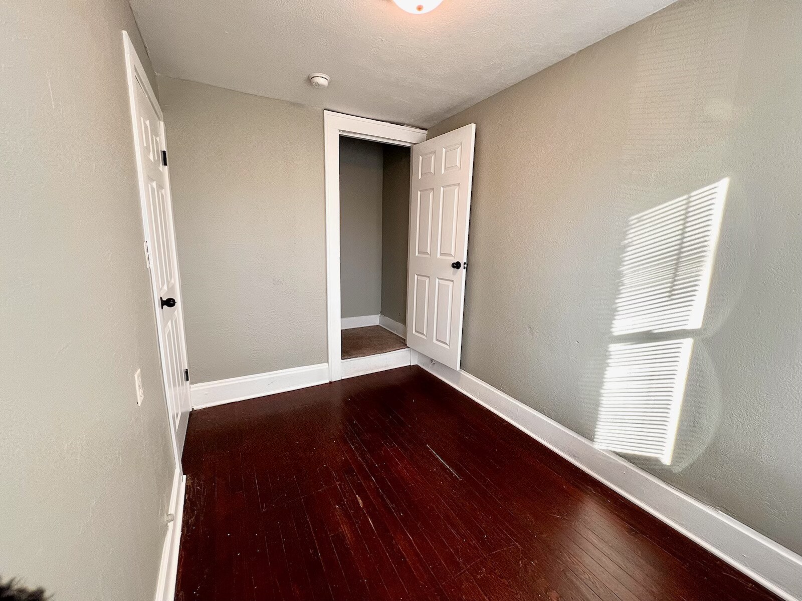 Building Photo - 1157 E Whittier St