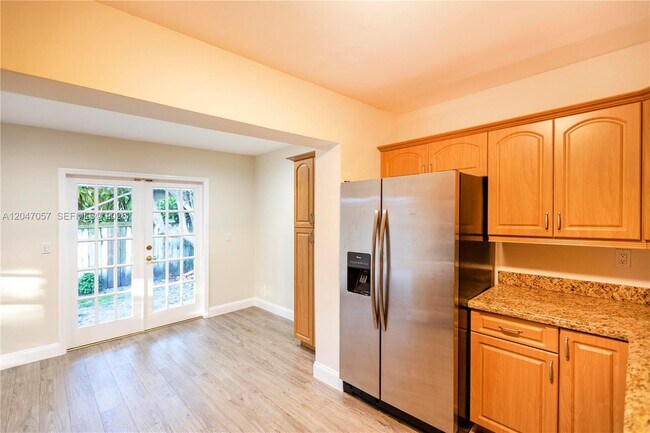 Building Photo - 5451 SW 80th St