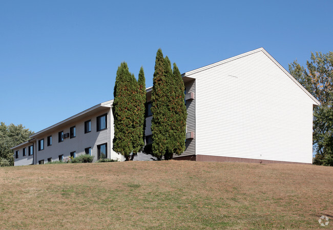 Building Photo - Maple Dell Apartments