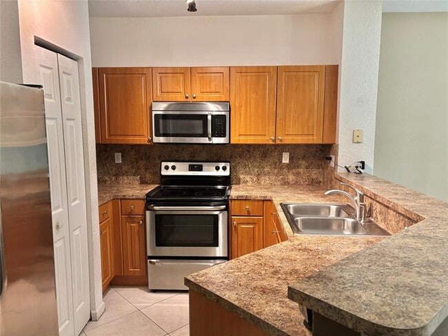 Building Photo - 5730 Tuscany Terrace