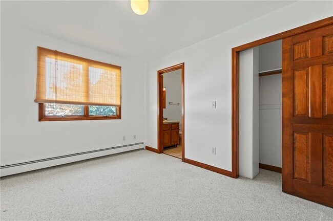 Building Photo - 1 Rodeo Dr