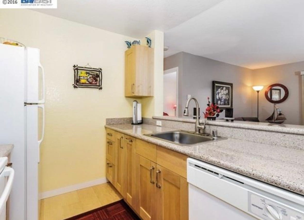 Building Photo - 4085 Abbey Ter