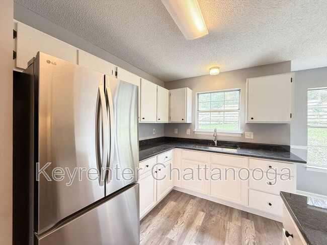 Building Photo - 208 Cliftview Dr