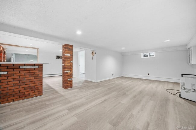 Building Photo - 291 Boulevard