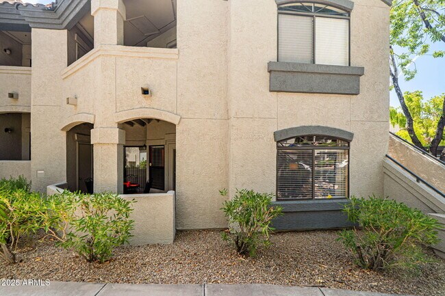 Building Photo - 15095 N Thompson Peak Pkwy